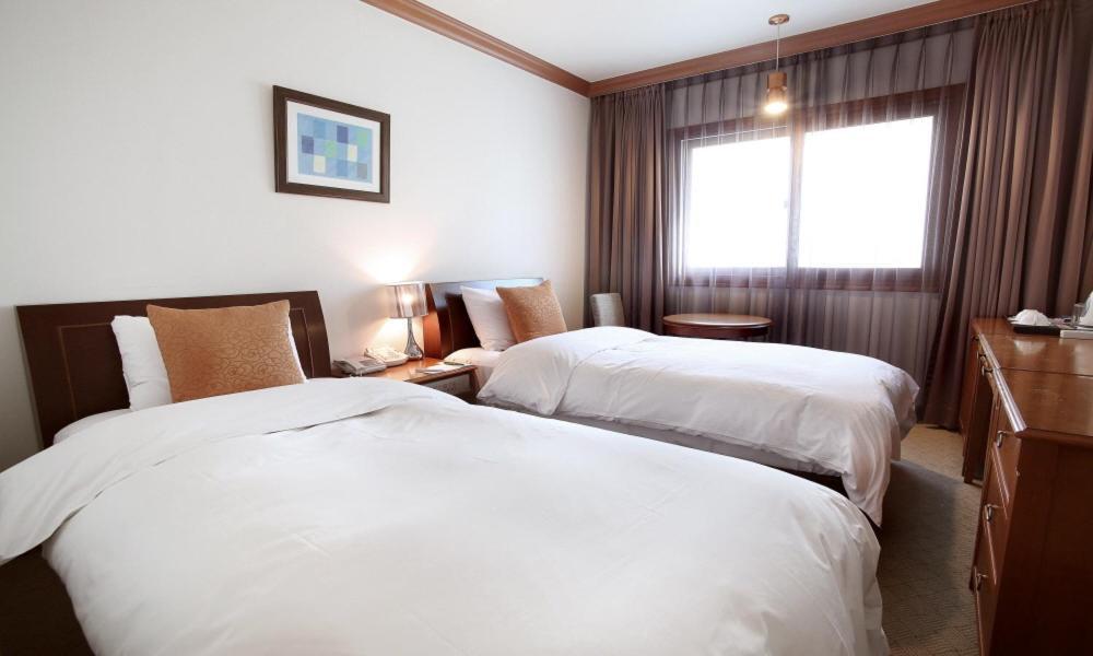 Admiral Hotel Geoje Extérieur photo